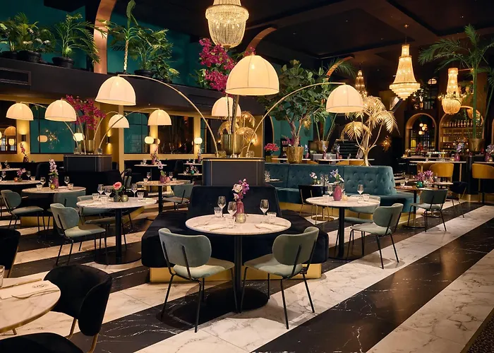 Van Der Valk Theaterhotel De Oranjerie