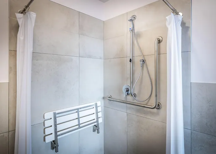 Marsden Suites Albany