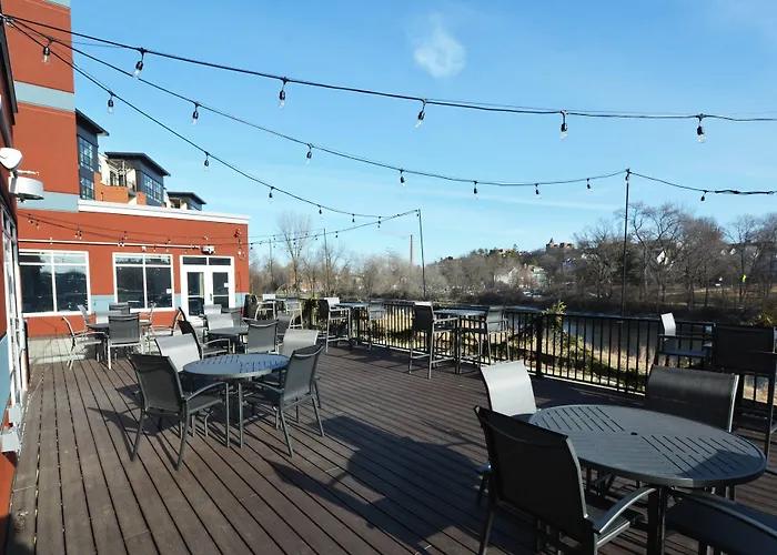 Fairfield Inn & Suites By Marriott Northfield