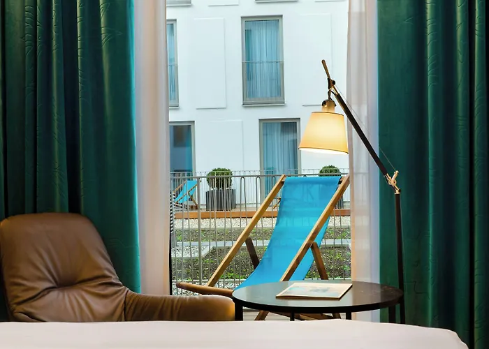 Motel One Köln-Neumarkt