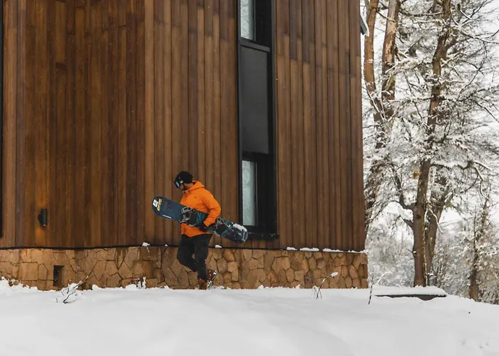 El Refugio Ski & Summer Lodge