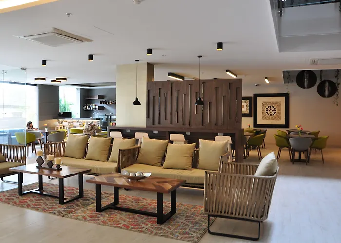Vvc Hotel'S