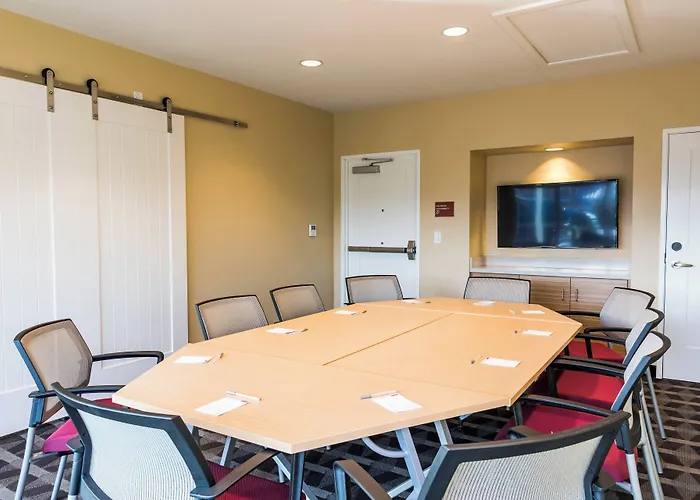 Towneplace Suites By Marriott Portland Beaverton