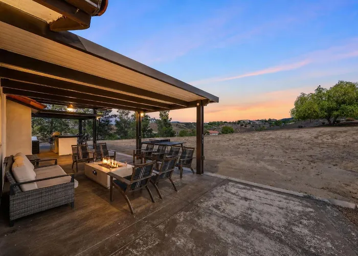 Winery Getaway With Spa And Amazing Hilltop View