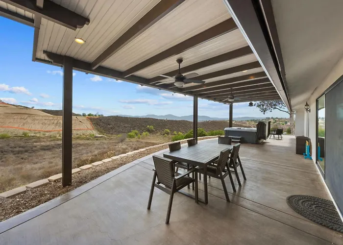 Winery Getaway With Spa And Amazing Hilltop View