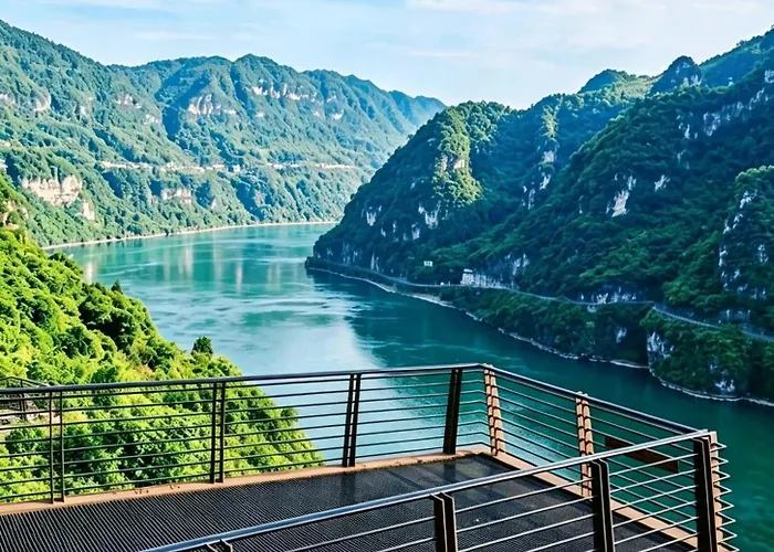 Yichang Leisurely River View Inn - Three Gorges Branch
