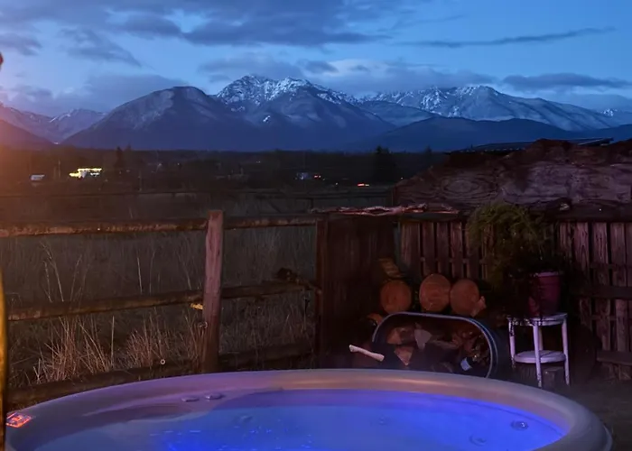 Blue Moon Tiny House Hot Tub Sauna Mtnviews
