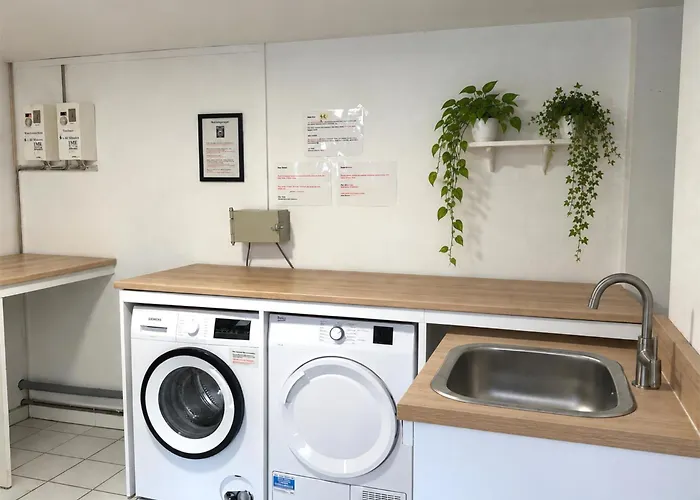 Apartmenthaus am Dom - Zentrum&Ruhige Lage, Perfekt für Business Trip, Auch für Familie, Viel Platz mit Küche