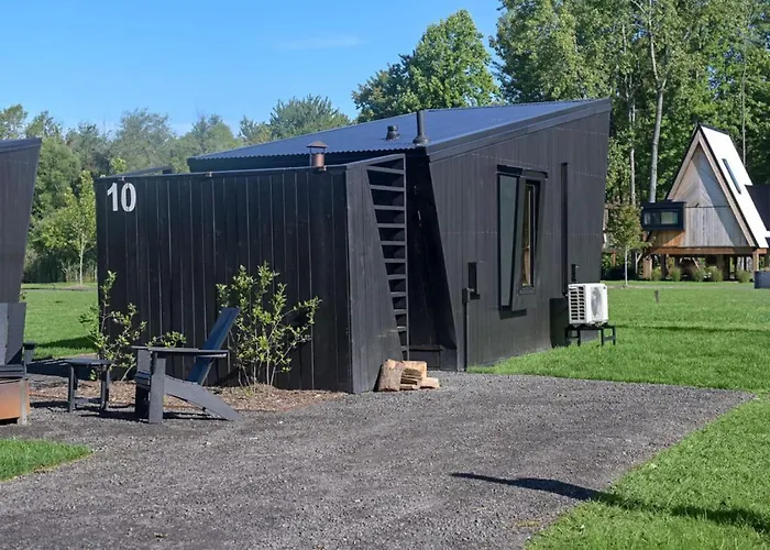 Finger Lakes Treehouse