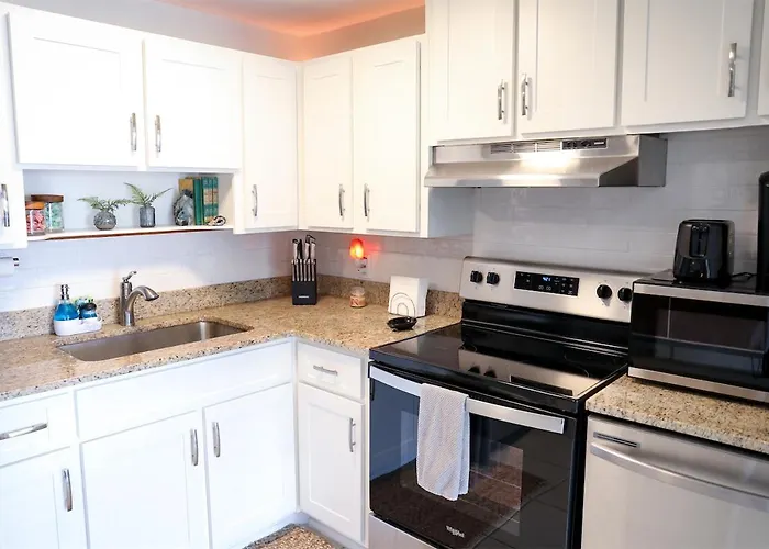 Mystic Haven - Hot Tub, Bbq Grill, Beaches, Pet Friendly