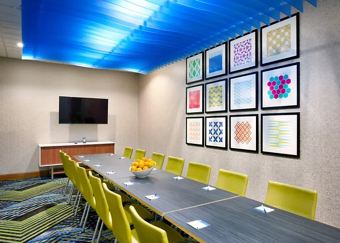 Holiday Inn Express & Suites - Gainesville I-75 By Ihg