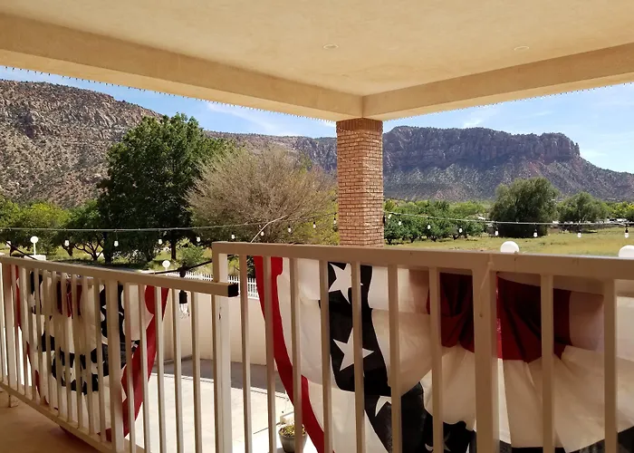 Zion'S Most Wanted Hotel