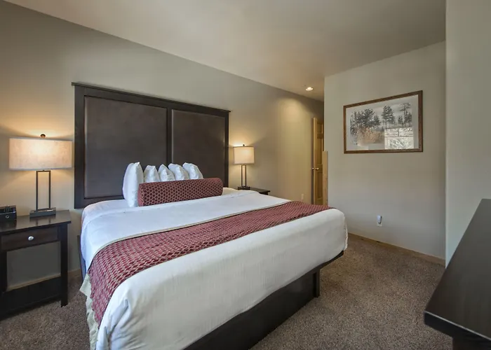 Grand Timber Lodge