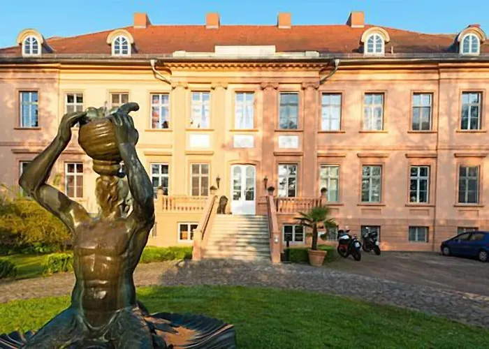 Schlosshotel Rühstädt Garni - Natur&Erholung an der Elbe