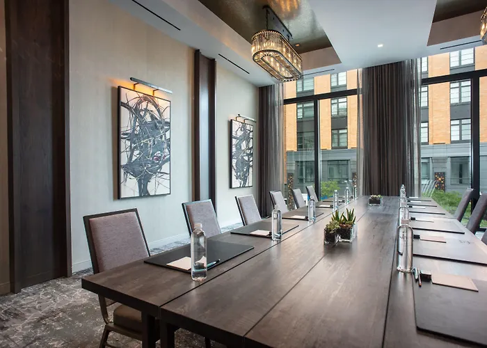 The Row Hotel At Assembly Row, Autograph Collection