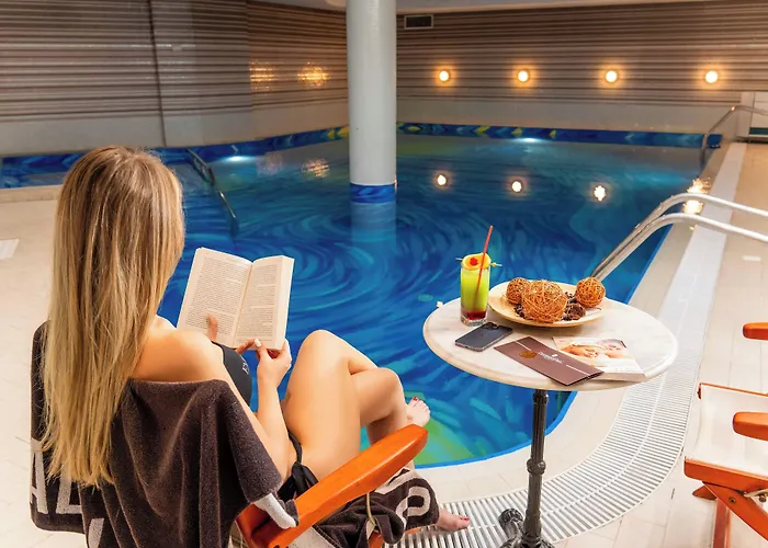 Cosmopolitan Hotel & Wellness
