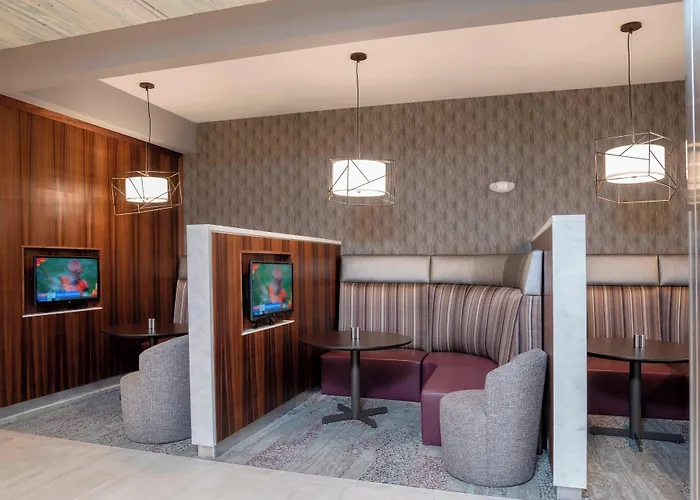 Courtyard By Marriott Cleveland Elyria