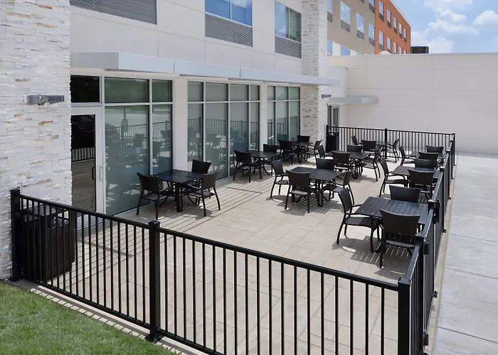 Holiday Inn Express & Suites Bryan - College Station By Ihg