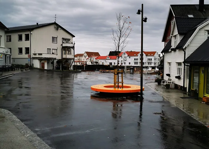 Henningsvaer Guesthouse