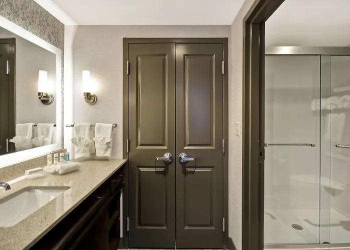 Homewood Suites By Hilton Warren Detroit
