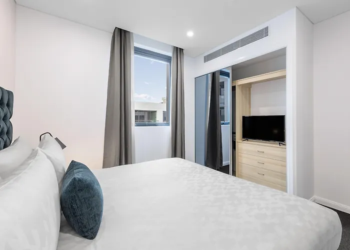 Meriton Suites Sydney Airport