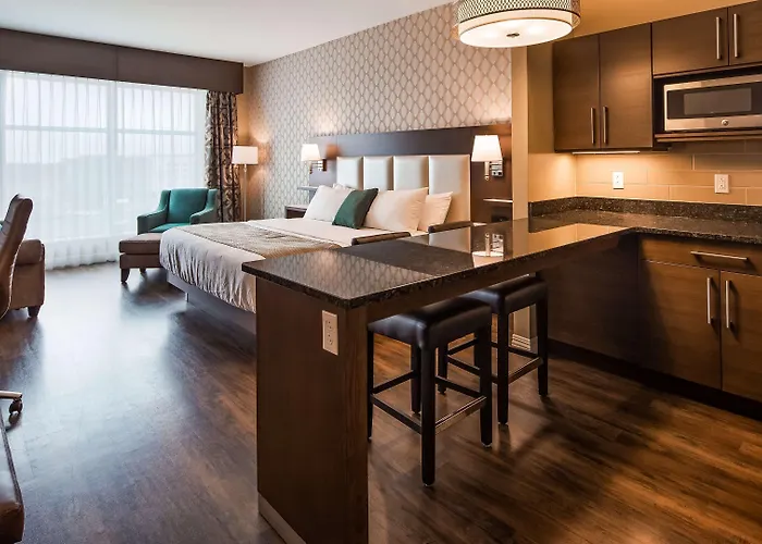 Best Western Plus St. John's Airport Hotel&Suites