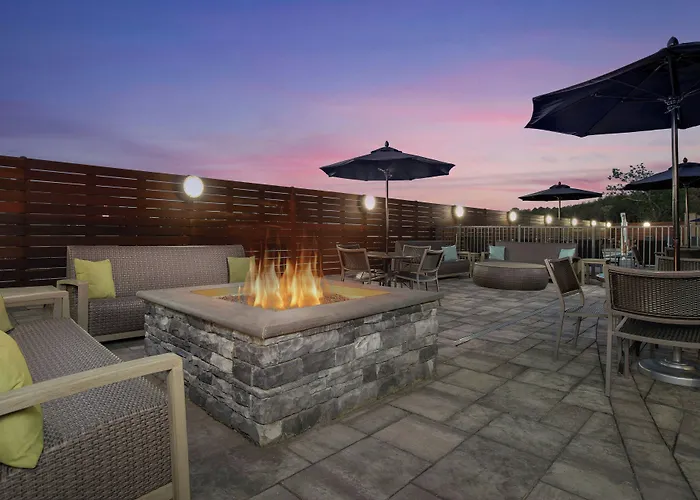Courtyard By Marriott Atlanta Kennesaw