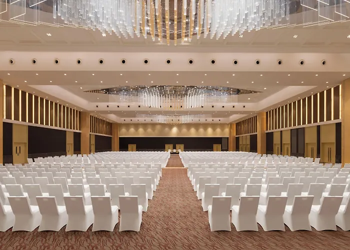 Grand Hyatt Kochi Bolgatty