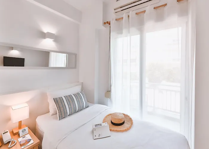 Dias Hotel