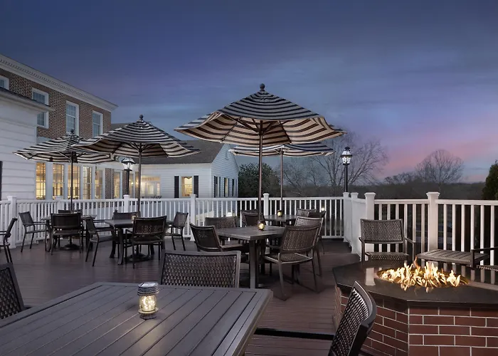 Virginia Crossings Hotel, Tapestry Collection By Hilton