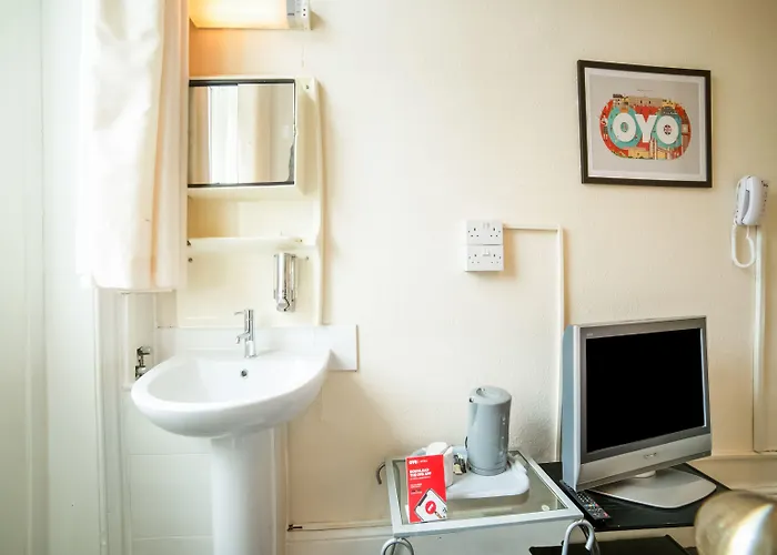 Devine Beach Hotel, Westcliff Southend-On-Sea