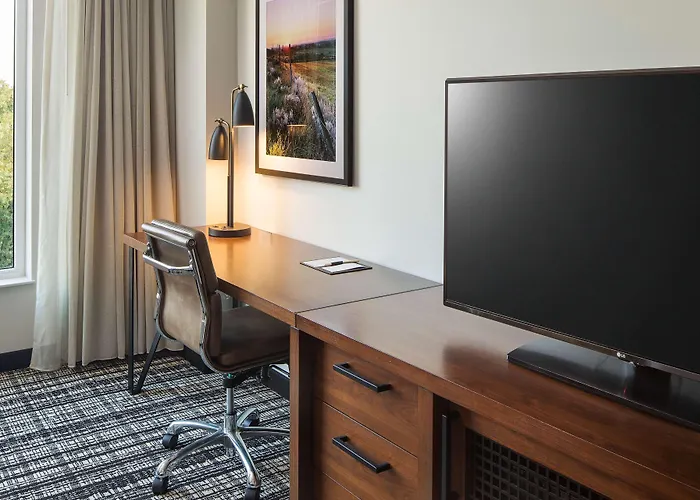 Doubletree By Hilton Greeley At Lincoln Park
