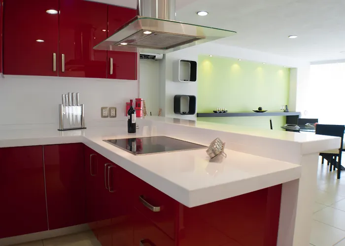Ramada By Wyndham Acapulco Hotel & Suites