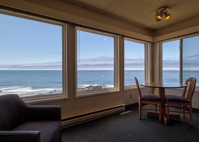 Ester Lee Oceanview Inn