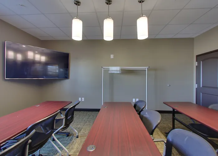 Staybridge Suites - Madison - Fitchburg