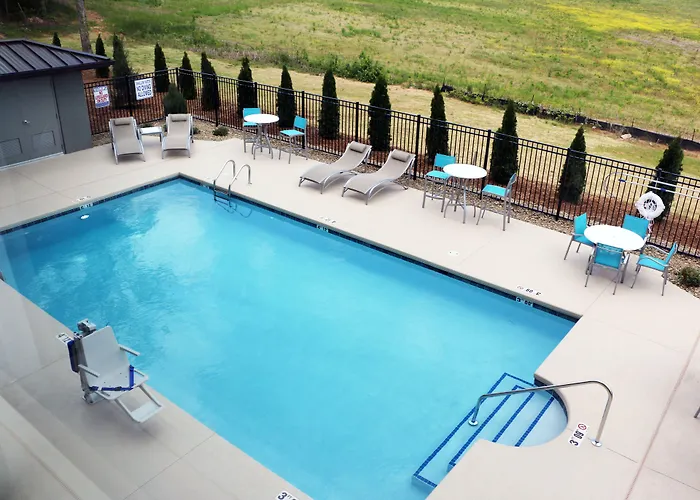 Holiday Inn Express & Suites - Hendersonville Se - Flat Rock By Ihg