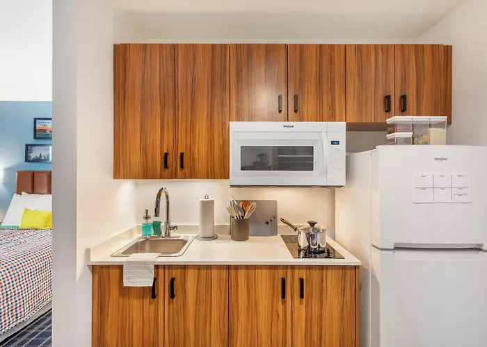 Uptown Suites Extended Stay Nashville Tn - Smyrna