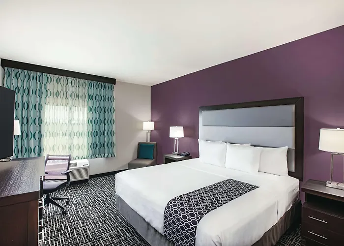 La Quinta By Wyndham Mcallen La Plaza Mall