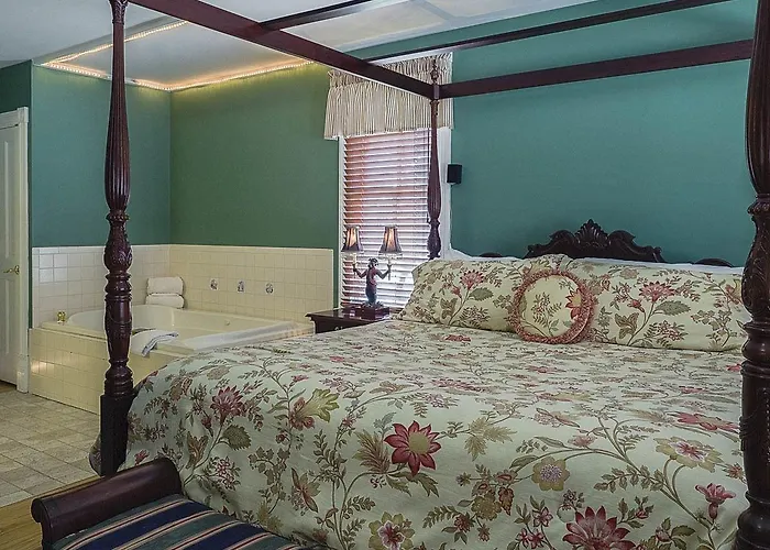 George Brooks House B&B