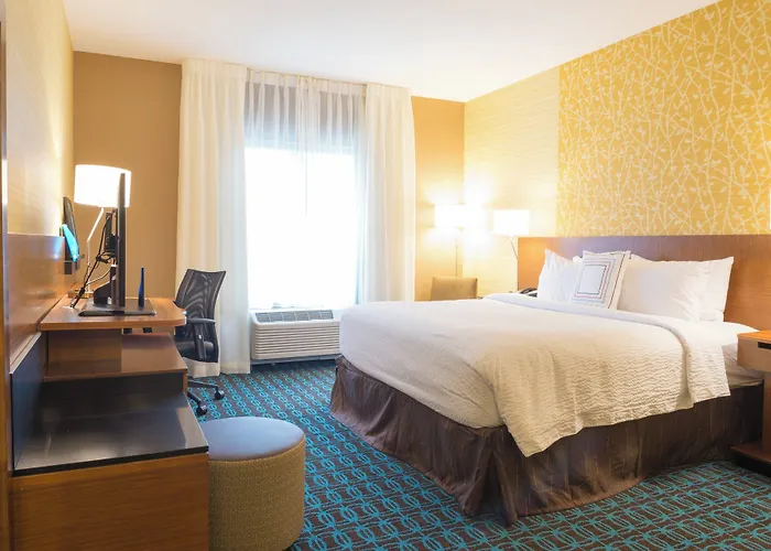 Fairfield Inn & Suites By Marriott Dickson