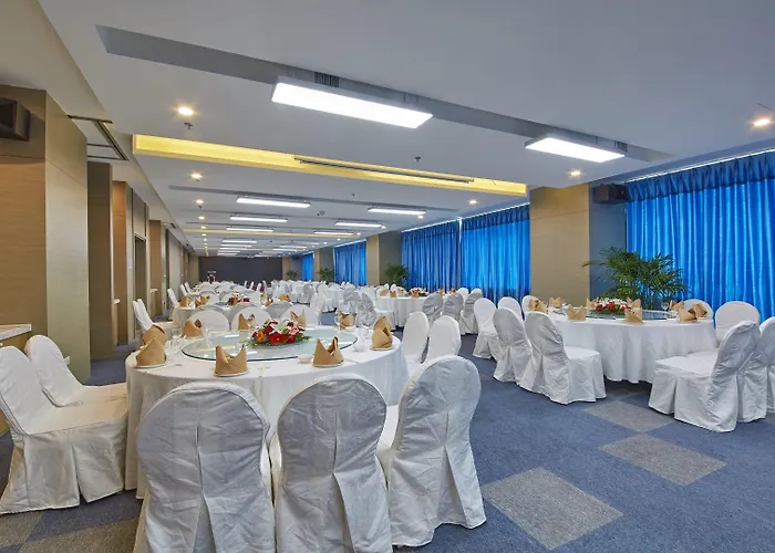 Holiday Inn Express Panjin Downtown By Ihg