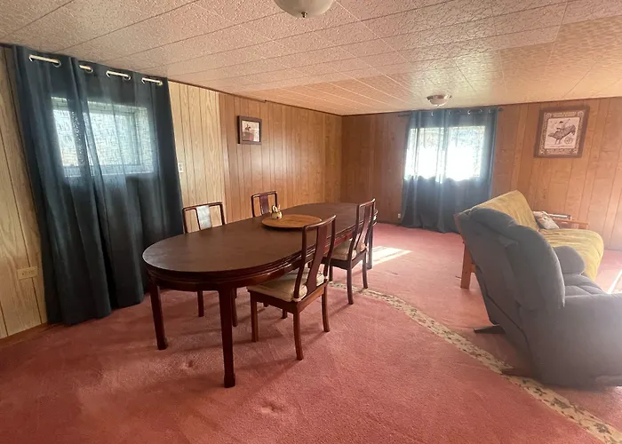 Sportsman Lodge Melrose Mt
