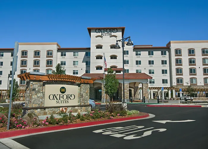 Oxford Suites Sonoma - Rohnert Park