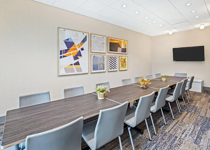 Holiday Inn Express & Suites - Carrollton West By Ihg