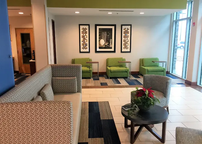 Holiday Inn Express & Suites Danville By Ihg