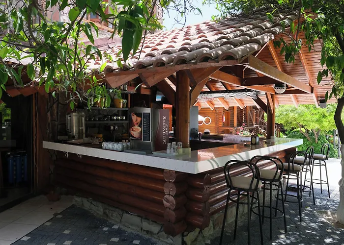 Woodline Hotel