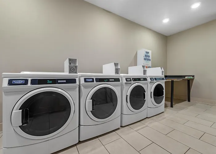 Best Western Plus Overland Inn