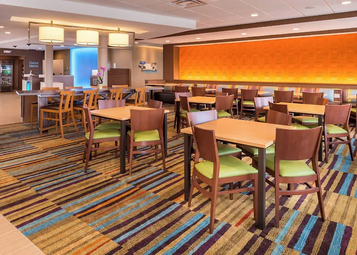 Fairfield Inn & Suites By Marriott Huntington