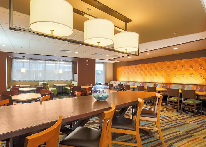 Fairfield Inn & Suites By Marriott Alexandria