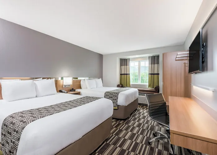 Microtel Inn & Suites By Wyndham New Martinsville